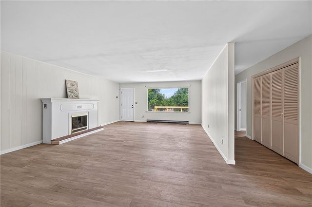 1117 E Ridgeway Drive, Fayetteville, AR 72701