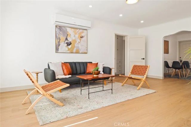 833 E 91st, Los Angeles, CA 90002