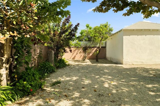 833 E 91st, Los Angeles, CA 90002