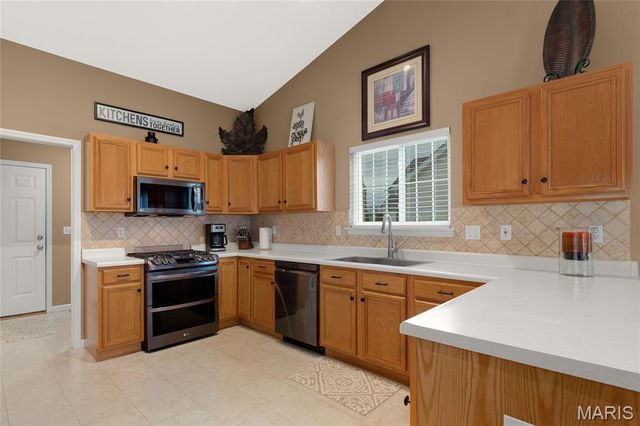 3901 Rocky Mound Drive, Wentzville, MO 63385