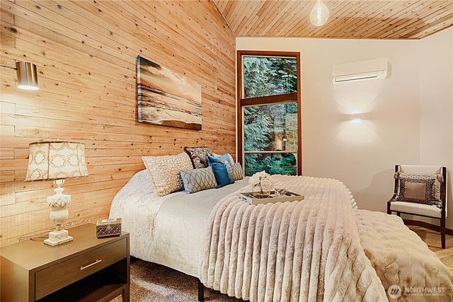 13020 Squak Mountain Road SE, Issaquah, WA 98027