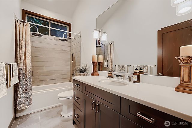 13020 Squak Mountain Road SE, Issaquah, WA 98027