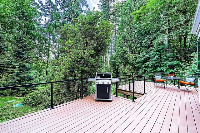 13020 Squak Mountain Road SE, Issaquah, WA 98027