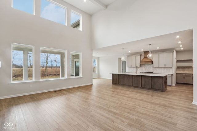 9457 Dogwood Drive, Mccordsville, IN 46055