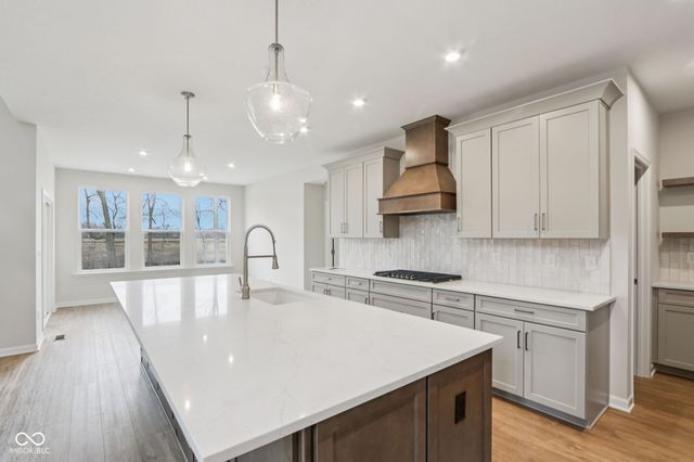 9457 Dogwood Drive, Mccordsville, IN 46055