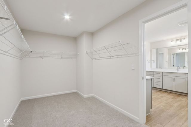 9457 Dogwood Drive, Mccordsville, IN 46055