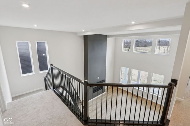 9457 Dogwood Drive, Mccordsville, IN 46055