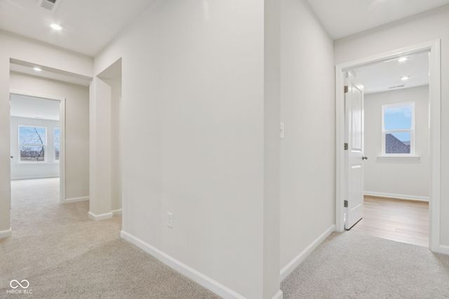 9457 Dogwood Drive, Mccordsville, IN 46055