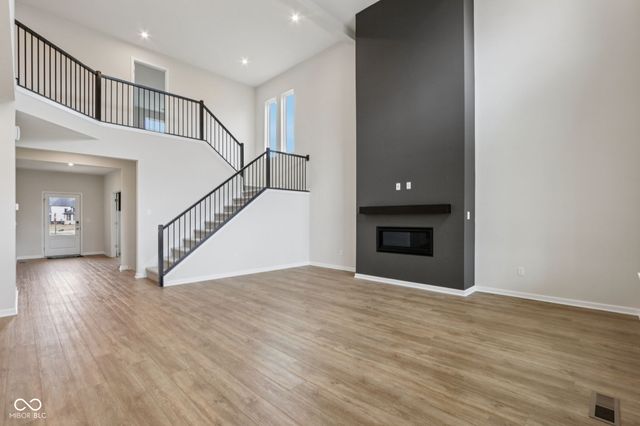 9457 Dogwood Drive, Mccordsville, IN 46055