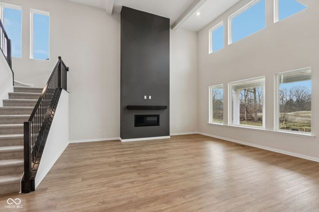 9457 Dogwood Drive, Mccordsville, IN 46055