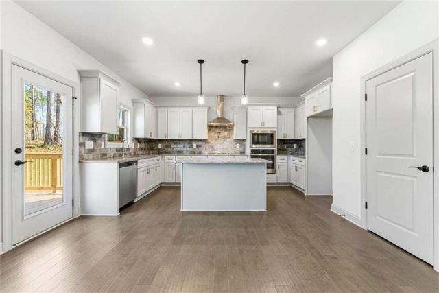 198 Lotus Lane, Covington, GA 30016