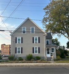 27 West Center Street, Southington, CT 06489