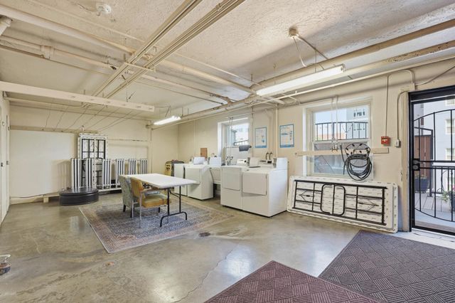 704 W 6th Ave, Spokane, WA 99204