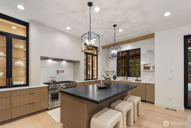 220 Farmhouse Way, Cle Elum, WA 98922