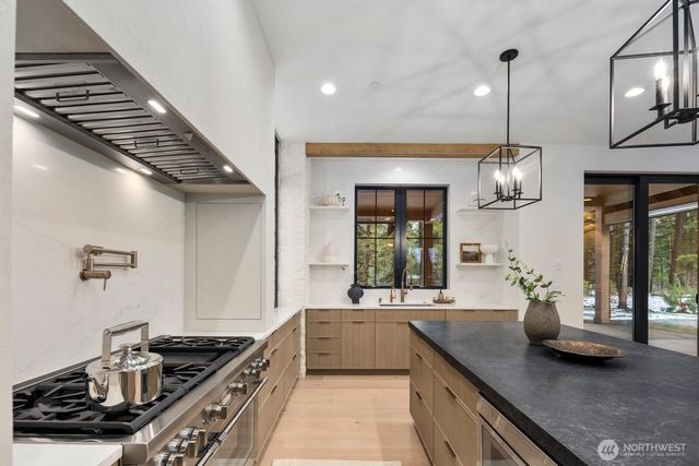 220 Farmhouse Way, Cle Elum, WA 98922