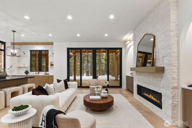 220 Farmhouse Way, Cle Elum, WA 98922