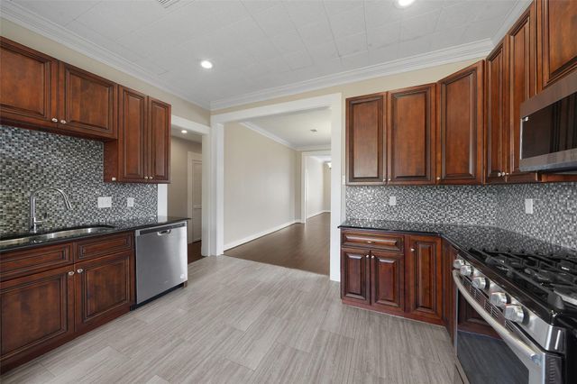 309 Pecore Street, Houston, TX 77009