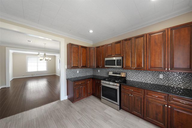 309 Pecore Street, Houston, TX 77009