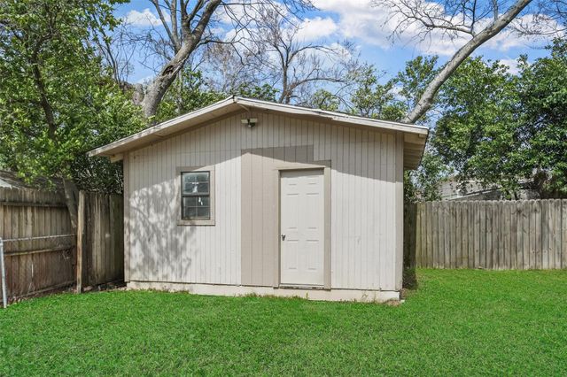 309 Pecore Street, Houston, TX 77009