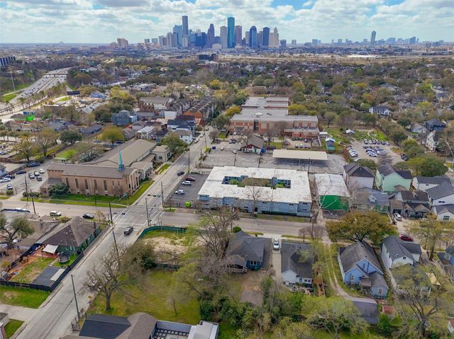 309 Pecore Street, Houston, TX 77009