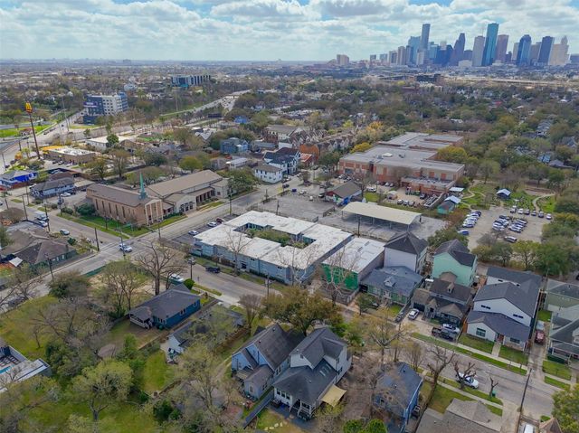 309 Pecore Street, Houston, TX 77009