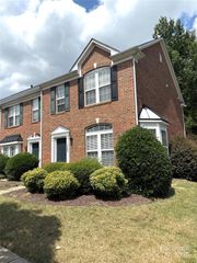 10895 Garden Oaks Lane, Charlotte, NC 28273