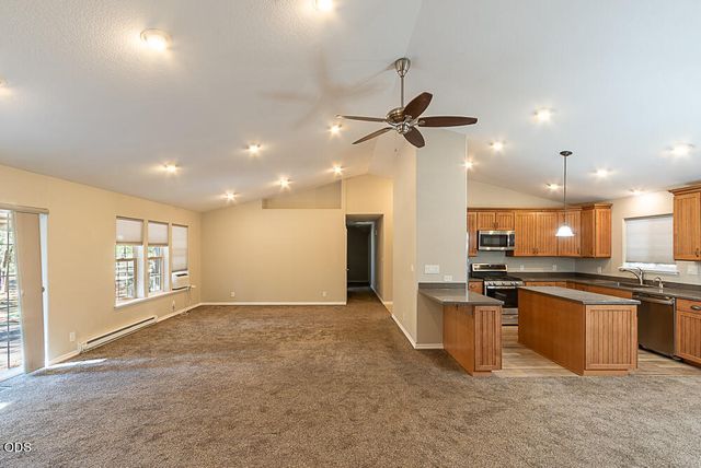 1713 Stetson Court, La Pine, OR 97739
