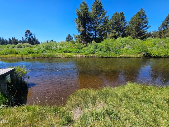 1713 Stetson Court, La Pine, OR 97739