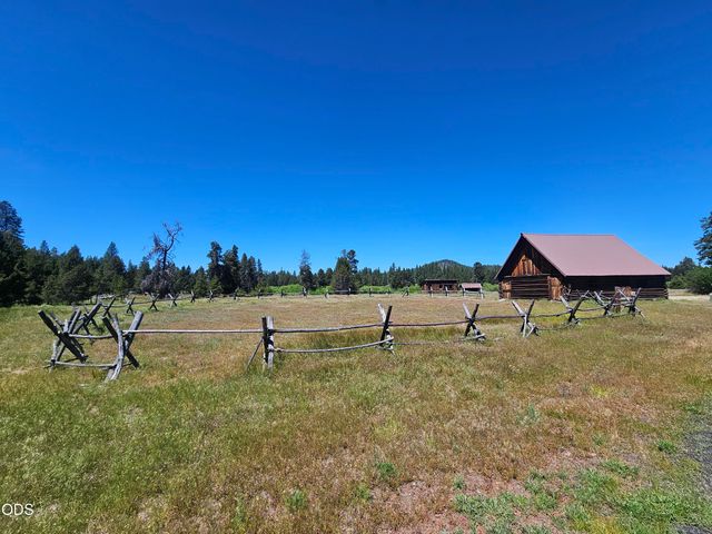 1713 Stetson Court, La Pine, OR 97739