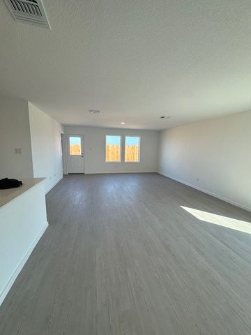 2802 Martell St, Corpus Christi, TX 78415