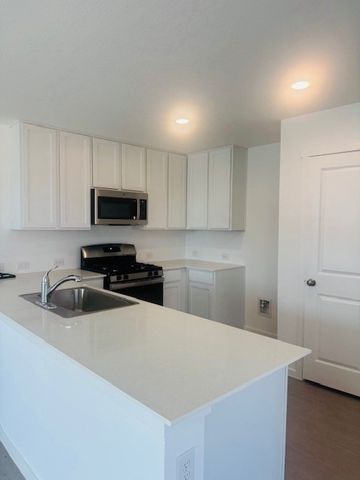 2802 Martell St, Corpus Christi, TX 78415