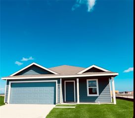 2802 Martell St, Corpus Christi, TX 78415