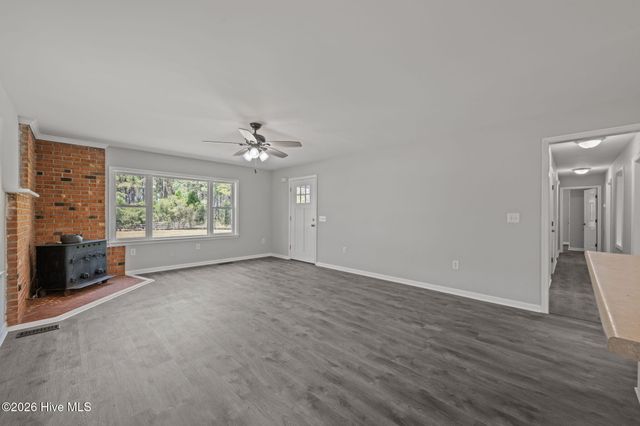 393 Old Vanceboro Road, New Bern, NC 28560