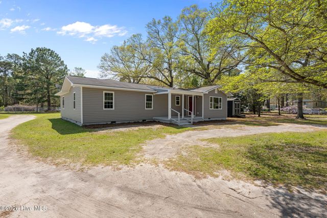 393 Old Vanceboro Road, New Bern, NC 28560