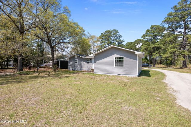 393 Old Vanceboro Road, New Bern, NC 28560