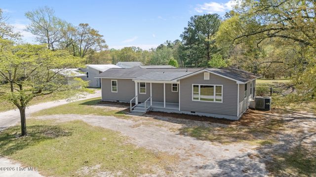 393 Old Vanceboro Road, New Bern, NC 28560
