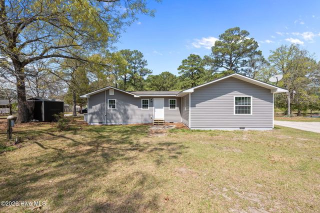 393 Old Vanceboro Road, New Bern, NC 28560