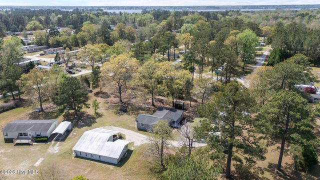 393 Old Vanceboro Road, New Bern, NC 28560