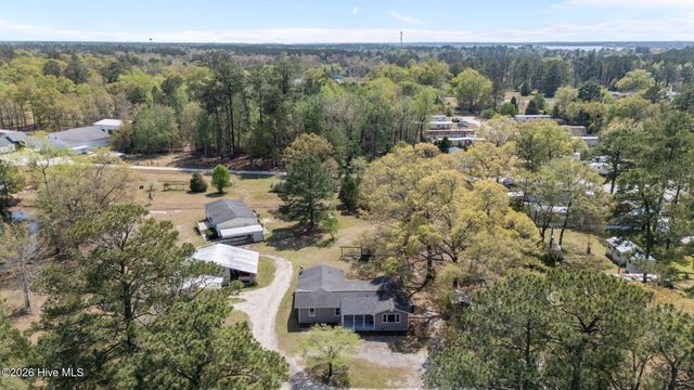 393 Old Vanceboro Road, New Bern, NC 28560