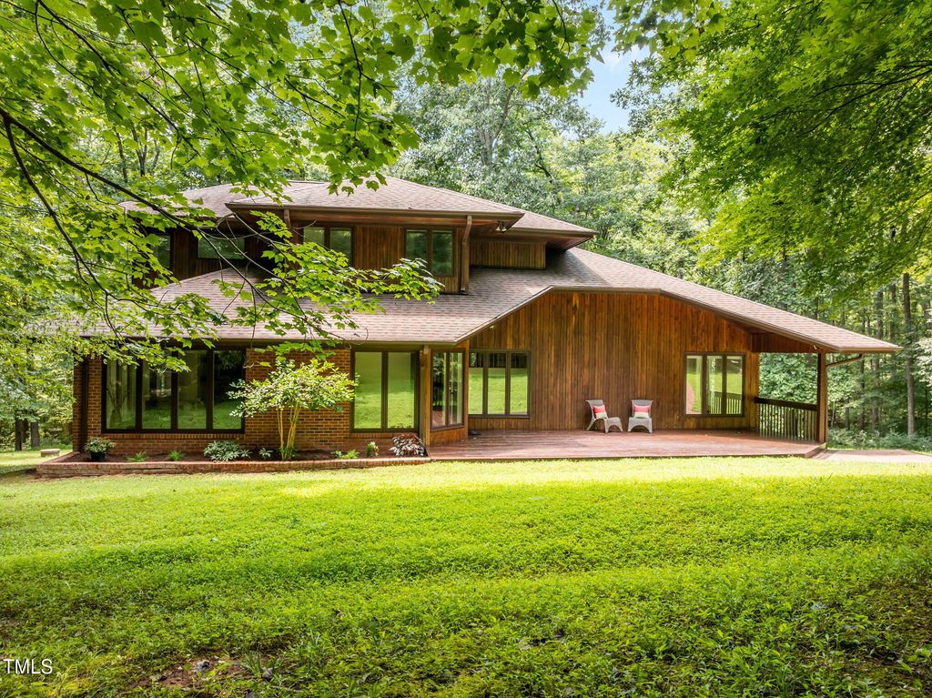 801 Creekstone Drive, Chapel Hill, NC 27516
