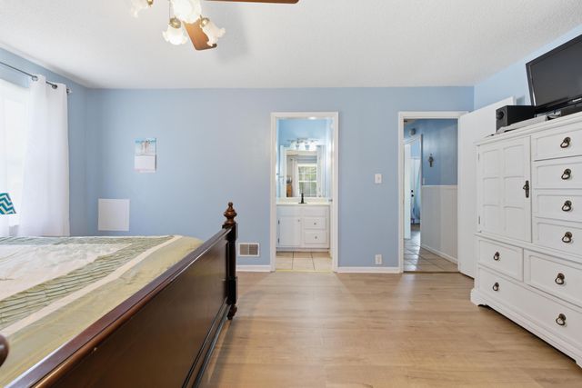 658 Tee Vee Road, Elloree, SC 29047