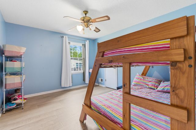 658 Tee Vee Road, Elloree, SC 29047