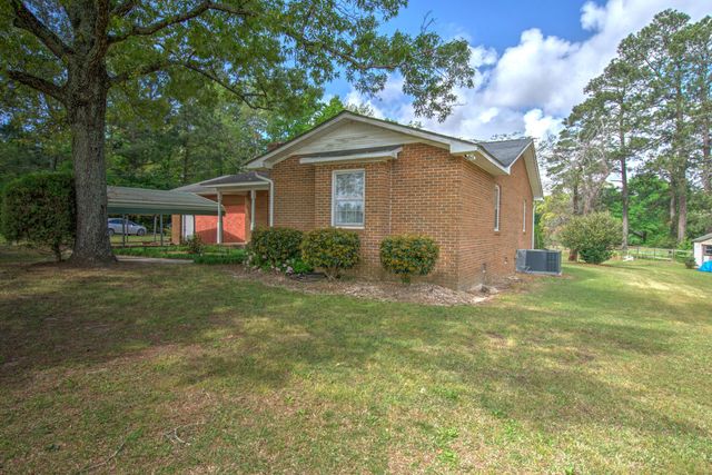 658 Tee Vee Road, Elloree, SC 29047