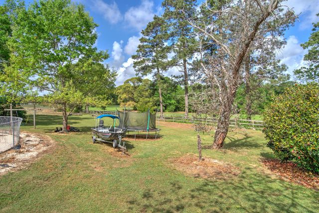 658 Tee Vee Road, Elloree, SC 29047