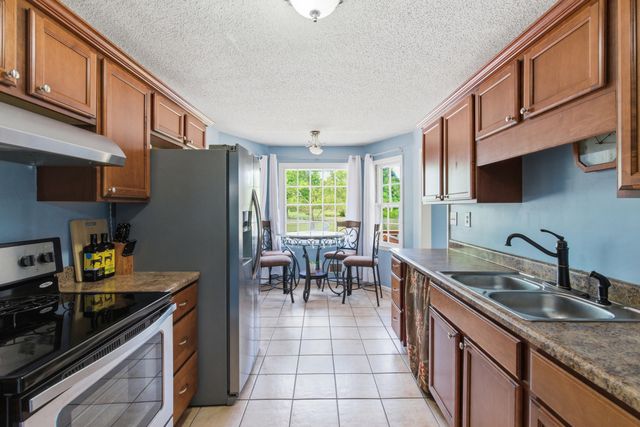 658 Tee Vee Road, Elloree, SC 29047