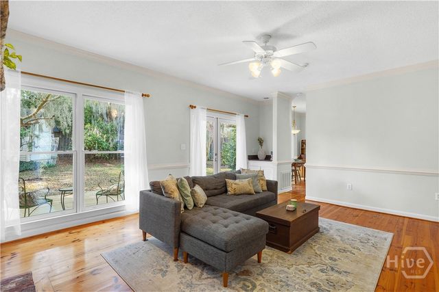 8 Chestley Place, Savannah, GA 31406