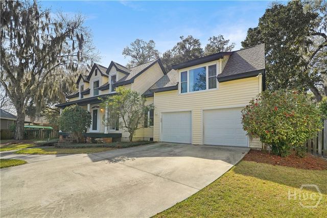 8 Chestley Place, Savannah, GA 31406