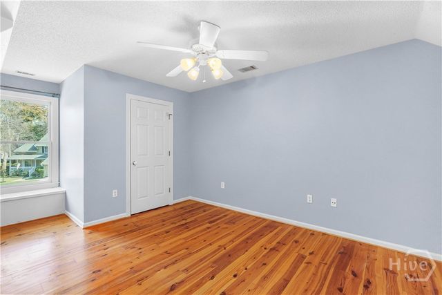 8 Chestley Place, Savannah, GA 31406