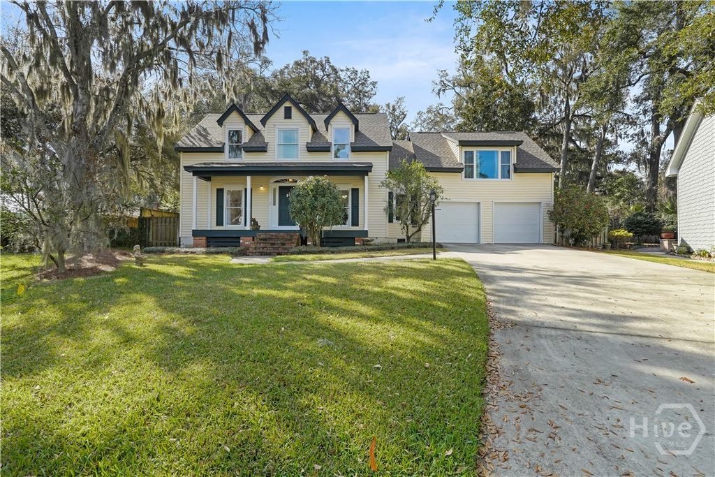 8 Chestley Place, Savannah, GA 31406