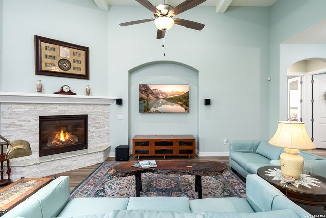 106 Cinnamon Creek, Boerne, TX 78006